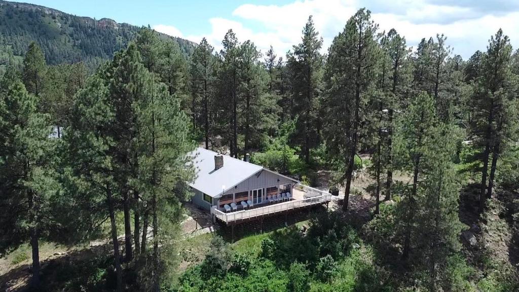 Durango House | 19 Newland Circle