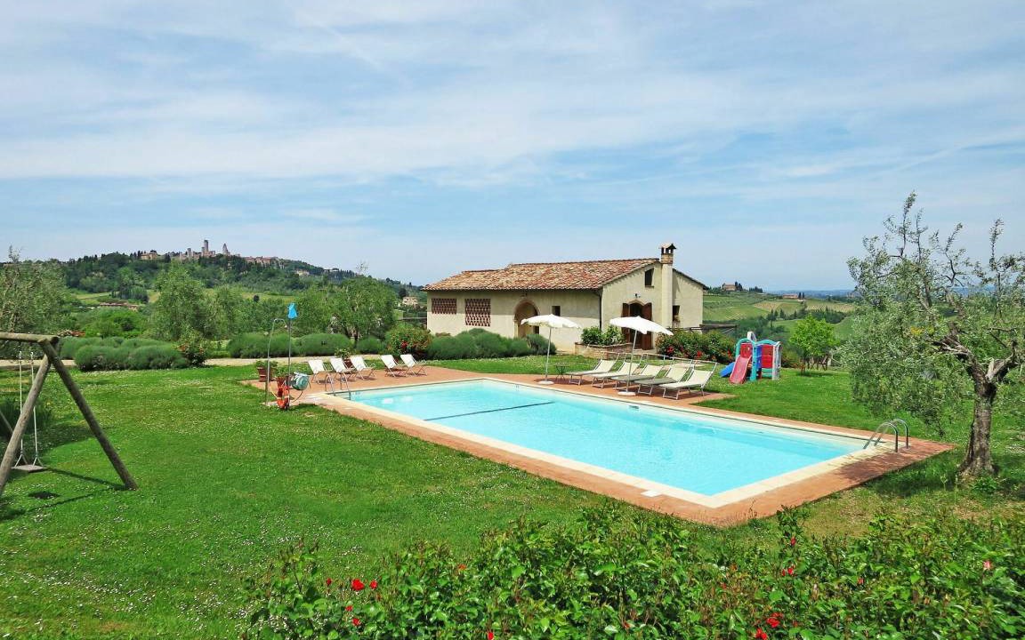 San Gimignano Villa | 190 m² Villa ∙ 5 bedrooms ∙ 10 guests