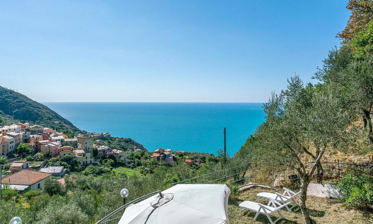 Costa House | 2 bedroom awesome home in Framura (SP)