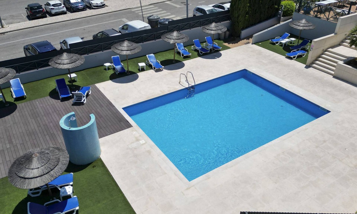Montechoro Apartment | #353 T2 Apartment Central Albufeira|Pool & Terrace