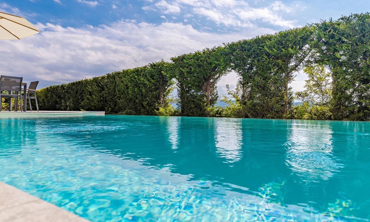 Borgonovo Villa | 4BR CONTEMPORARY VILLA WITH POOL AND VINEYARD VIEW