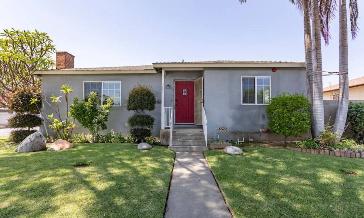Alhambra House | 4BR Gem: Alhambra & Monterey Park Delight!