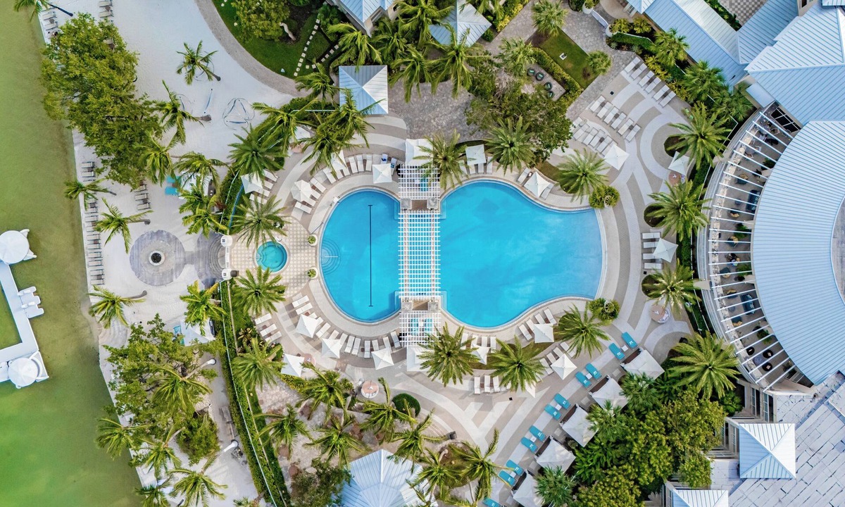 Rock Harbor Villa | 4BR Key Largo Stay – Pool, Parking + Beach Club