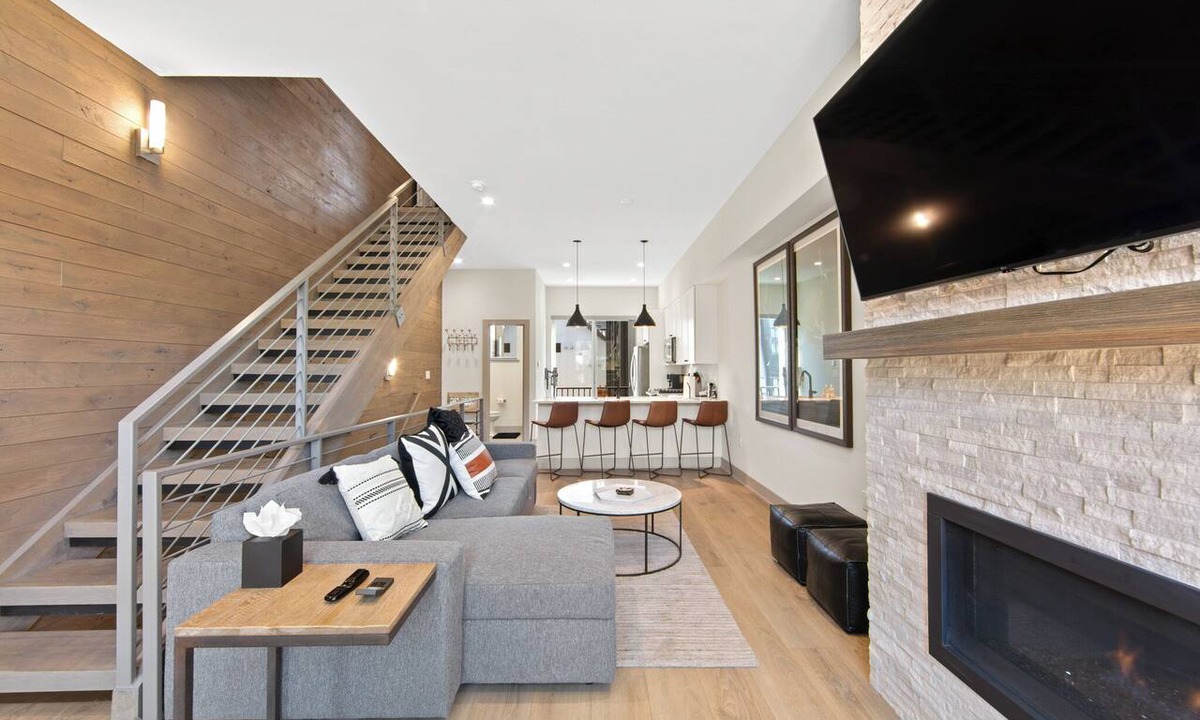 Silverthorne Villa | 4th Street Crossing #320d By Summit County Mountain Retreats