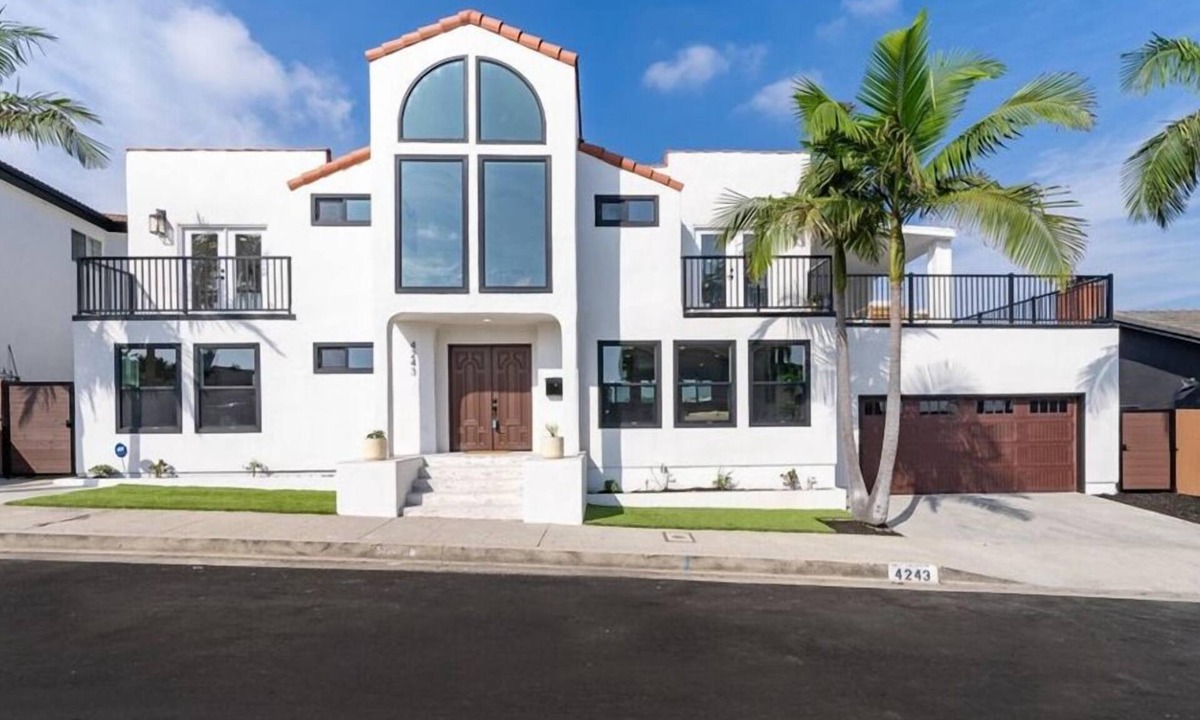 Crenshaw Villa | 5BR Villa Stunning Views Hot Tub near SoFi Intuit