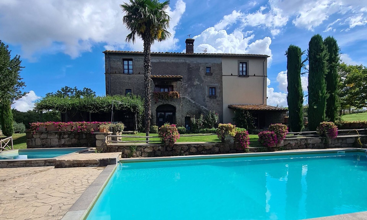 Vitorchiano House | 9 Bedroom Private vacation home in Lazio
