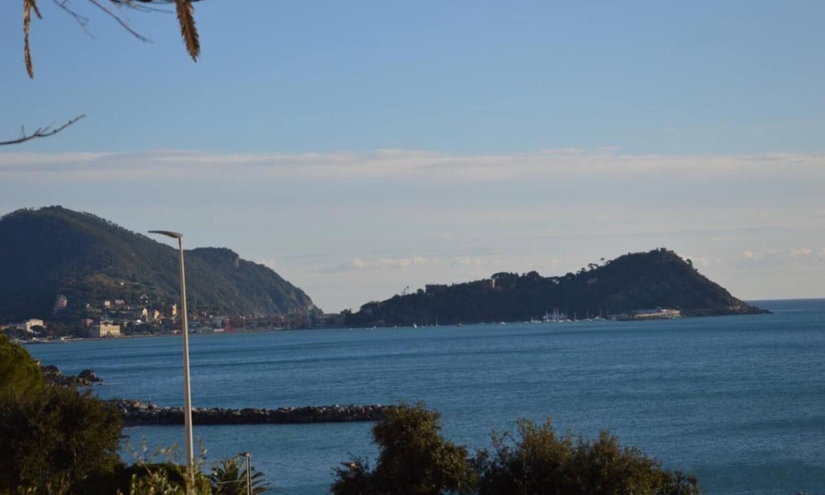 Cavi Apartment | A stone's throw from the sea