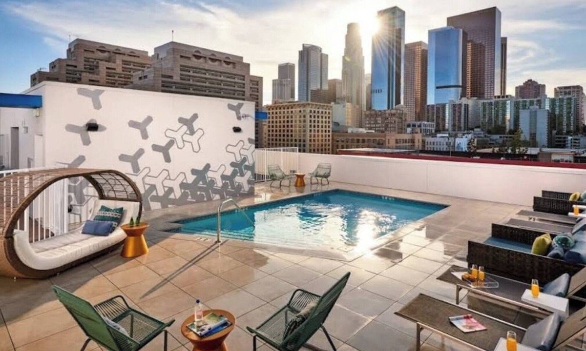 Little Tokyo Apartment | Adorable 2bed Apt with balcony & Rooftop Pool with stunning city skyline vi