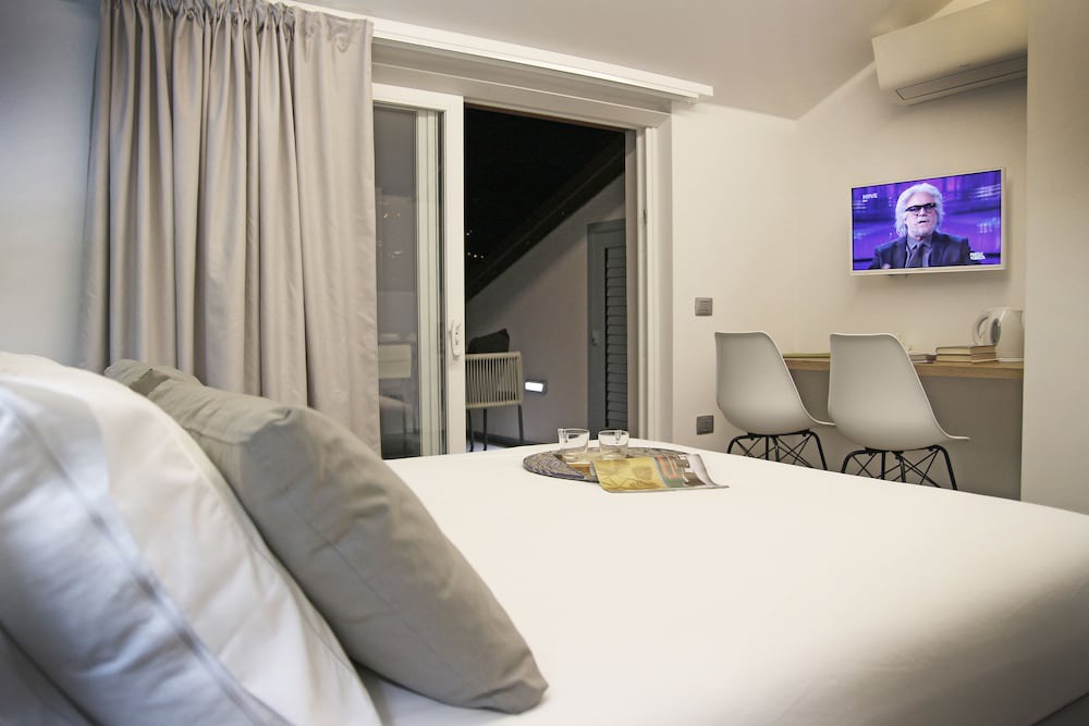 La Spezia Historic Centre Hotel | Affittacamere Bellavista