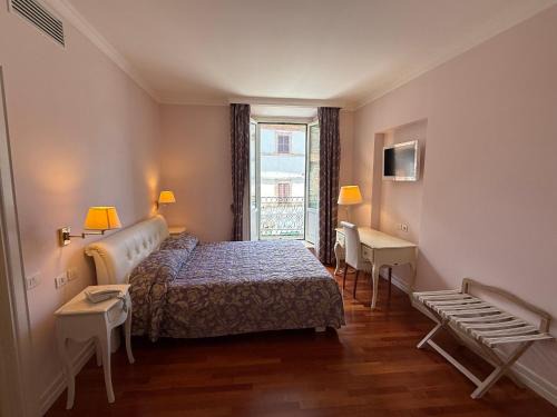 San Ginesio Hotel | Albergo Centrale