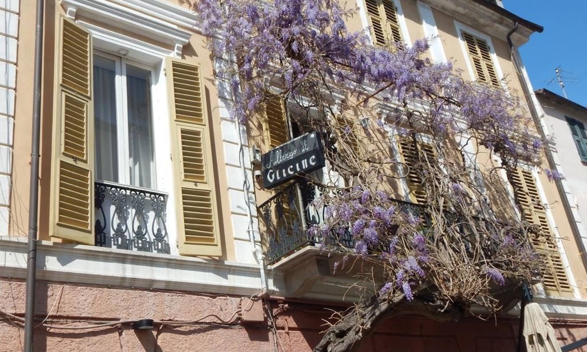 Noli Hotel | Albergo Il Glicine