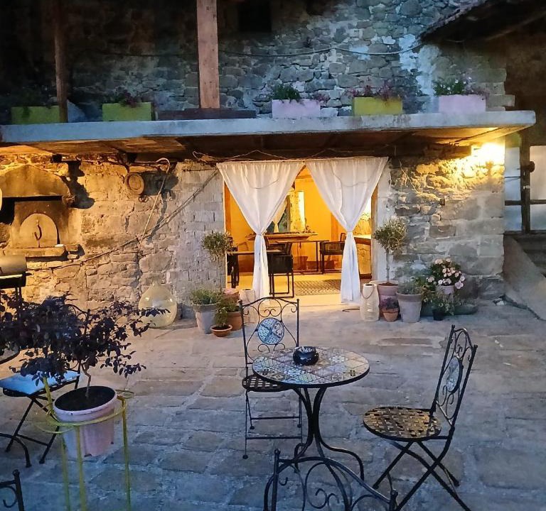 Casola in Lunigiana Bed & Breakfast | All About You Montefiore