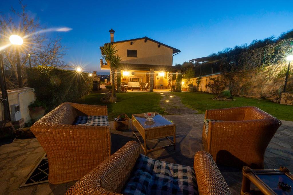 Fonte Nuova House | Alloggio per uso turistico Colomba Patrizia - Villa Concipat Rooms
