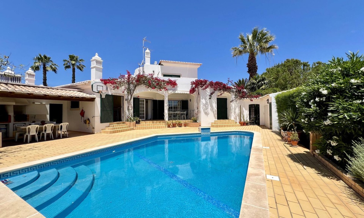 Alcalar Villa | Alvor Traditional Villa by Homing