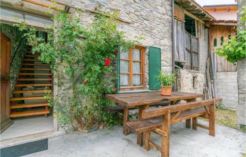 Loco House | Amazing Home In Loco Di Rovegno