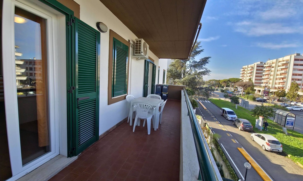 Cerenova Apartment | Apartment 20 Minutes from San Pietro: Your Coastal Paradise near Rome