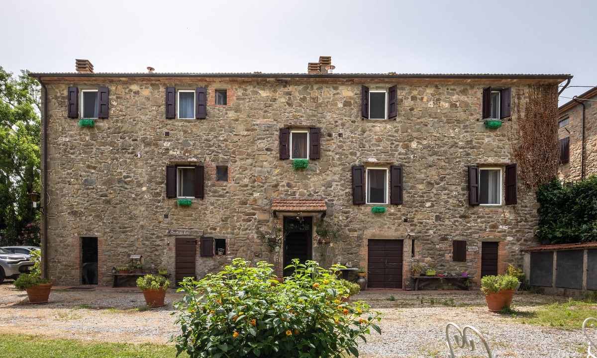 Magliano in Toscana Other | Apartment "Agriturismo La Pieve - Rose" with Shared Pool & Wi-Fi