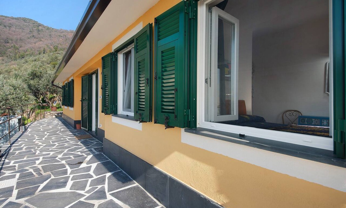 Recco Apartment | Apartment 'Ca' Dû Massunin' with Sea View, Wi-Fi and Air Conditioning