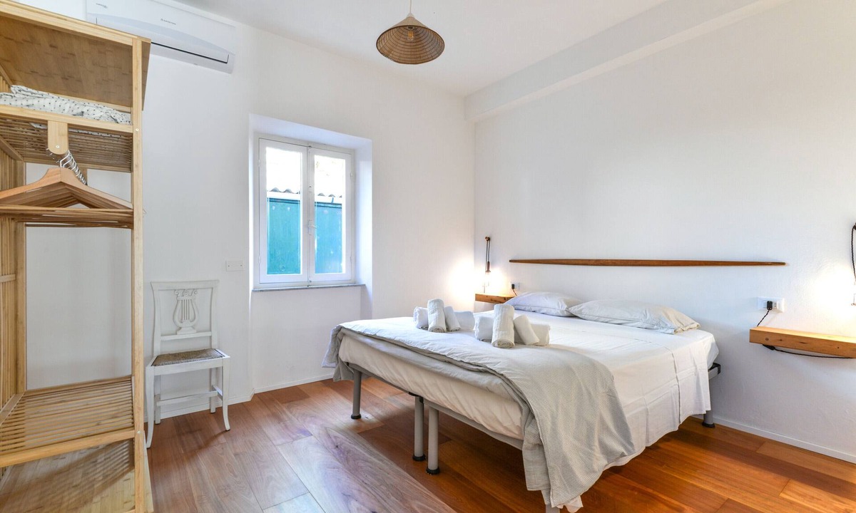 Campo nell'Elba Apartment | Apartment 'Casa Magnolia' with Garden and Wi-Fi
