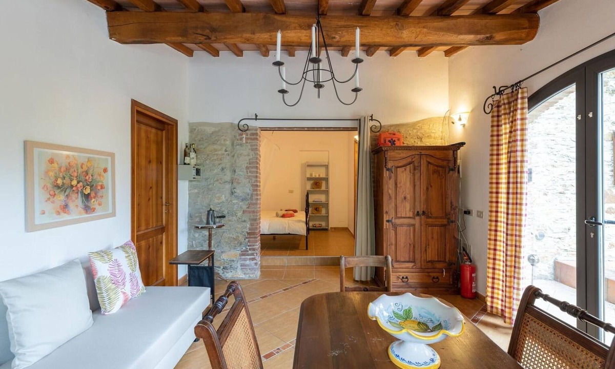 Suvereto Apartment | Apartment 'Casa Zalea - Casale Rosmarino' with Private Garden, Wi-Fi and Air Conditioning