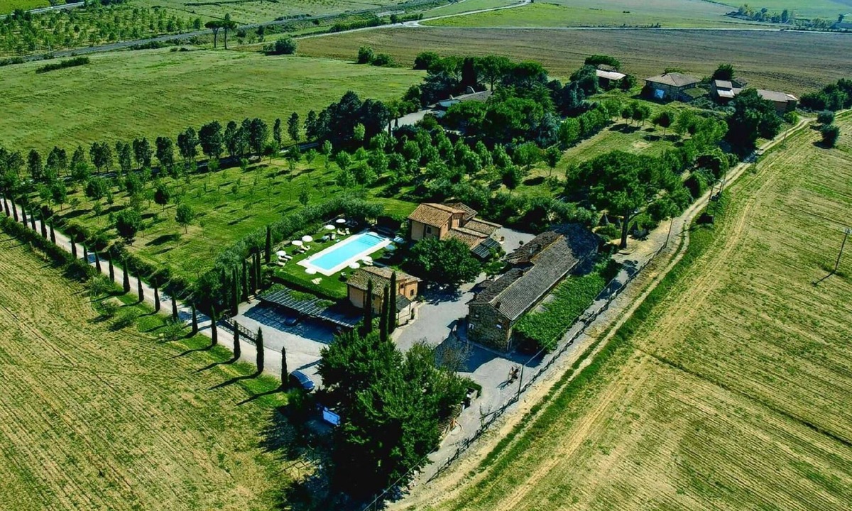 Castiglione del Lago Other | Apartment in Castiglione Del Lago with Common Pool