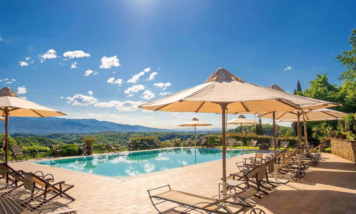 Gaville House | Apartment in Tuscany with Pool & Garden