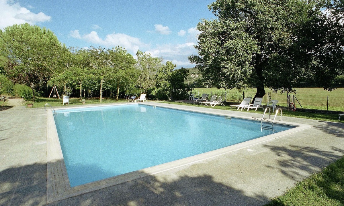 Collesanto Apartment | Apartment in Umbria with Pool & Terrace