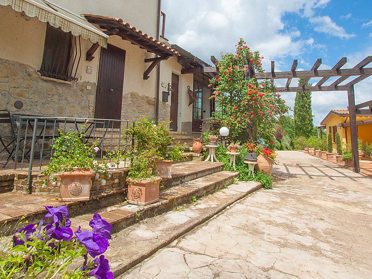 Bettona Apartment | Apartment Sambrone in Passaggio di Bettona - 4 persons, 2 bedrooms