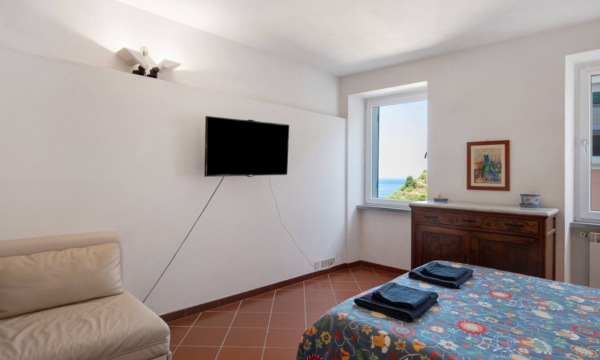 Manarola Apartment | Apartment 'Starfish' with Sea View and Wi-Fi