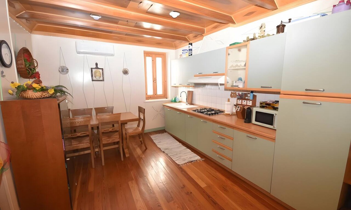 Molini di Triora Apartment | Apartment 'Stella' with Mountain View, Wi-Fi and Air Conditioning
