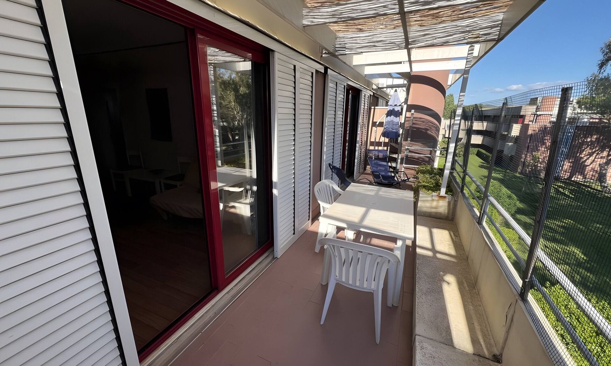 Marina di Bibbona Apartment | Apartment 'Three-Room with Solarium & Pool' with Shared Pool and Private Terrace