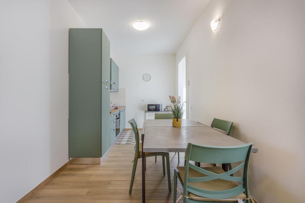 Reggio nell'Emilia Apartment | Appartamenti Via Emilia 11