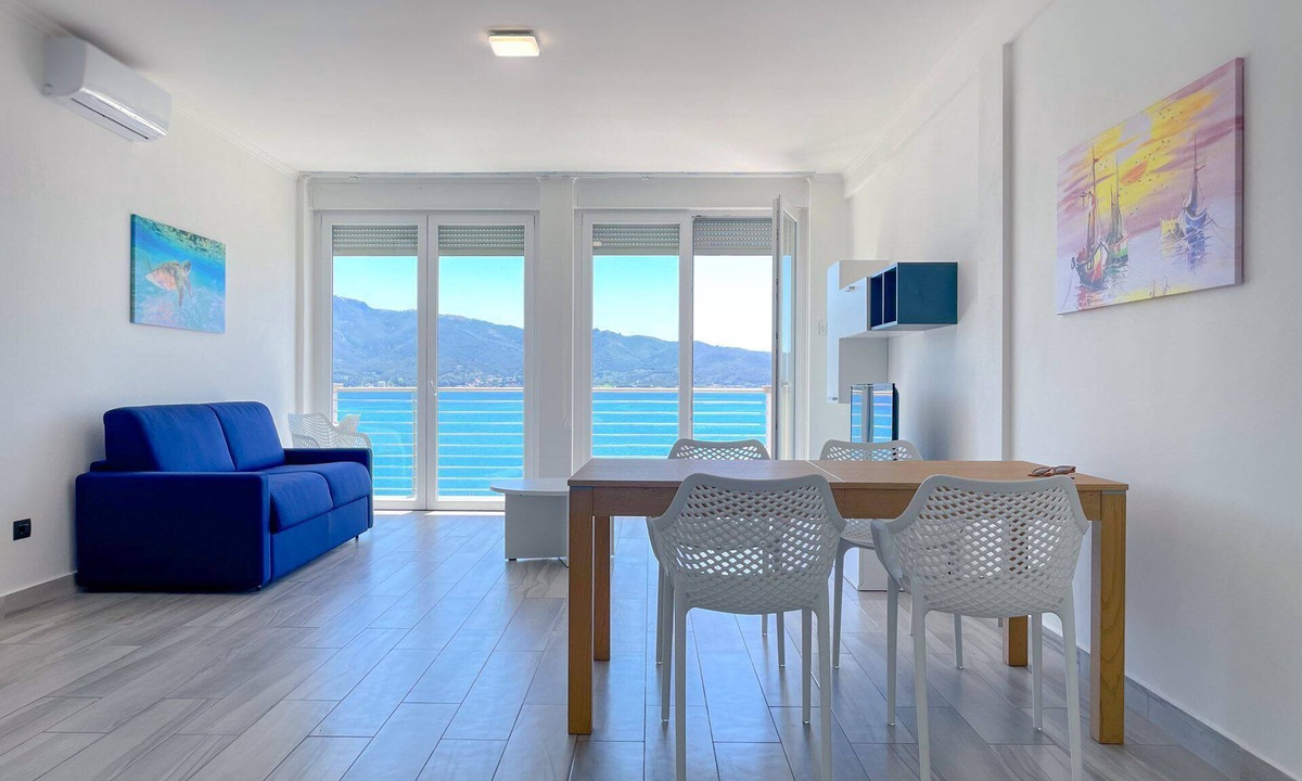 Portoferraio Apartment | APPARTAMENTO FRONTE MARE N. 20 - FRONTE MARE N.20