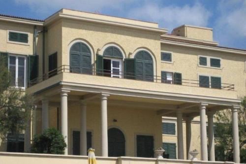 Donoratico Apartment | APPARTAMENTO IN VILLA STORICA SUL MARE PER 8/10 PERSONE