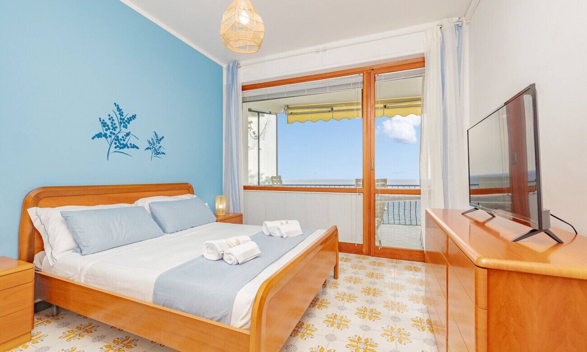 Capo Mimosa-Rollo Apartment | Appartamento Vista Mare -MIMOSA BLU