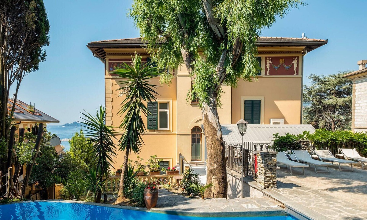 Rapallo Apartment | Awesome apartment in Rapallo GE with swimming pool