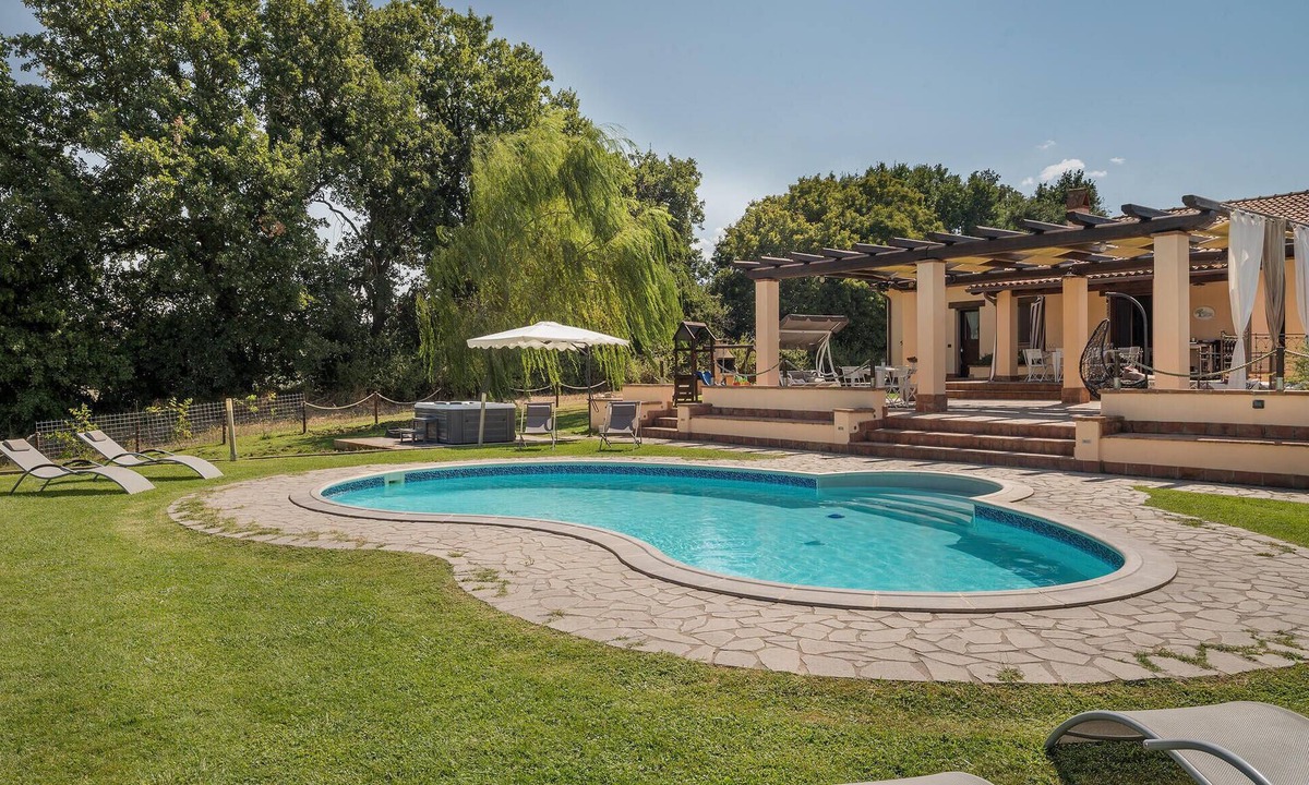 Capodimonte House | Awesome home in Capodimonte (VT)