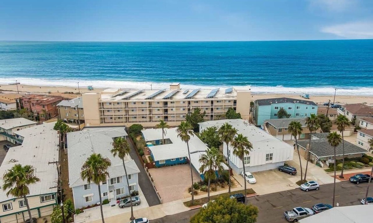 South Redondo Apartment | #B 1-level, 2Bd, 1Block to Beach, Esplanade, Shops