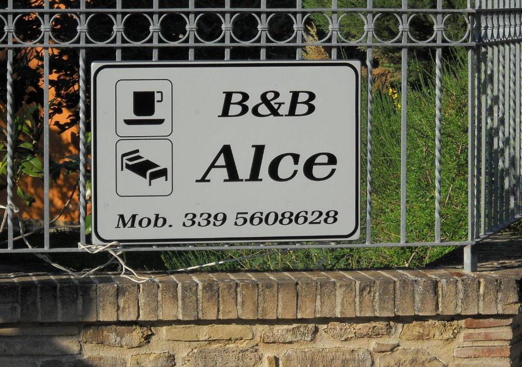 San Severino Marche Bed & Breakfast | B&B Alce