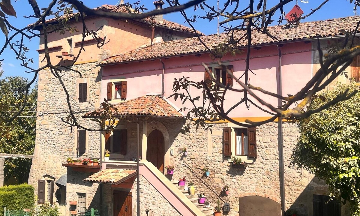 Camugnano Bed & Breakfast | B&B Camelia - 5 Minutes from Rocchetta Mattei
