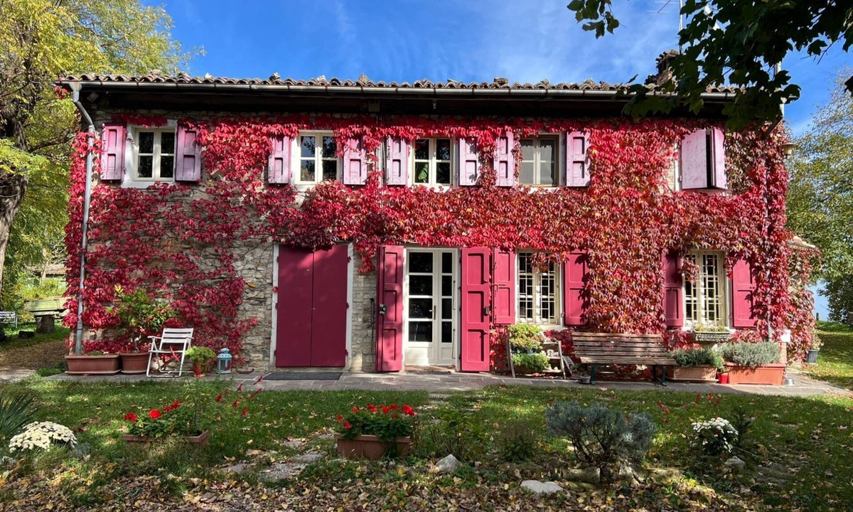 Langhirano Bed & Breakfast | "B&B Casa dei Cuori Natura, Silenzio, Relax a 550m di quota"
