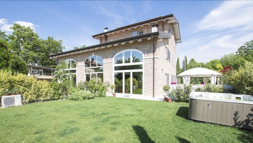 Formigine Hotel | B&B Il Melograno