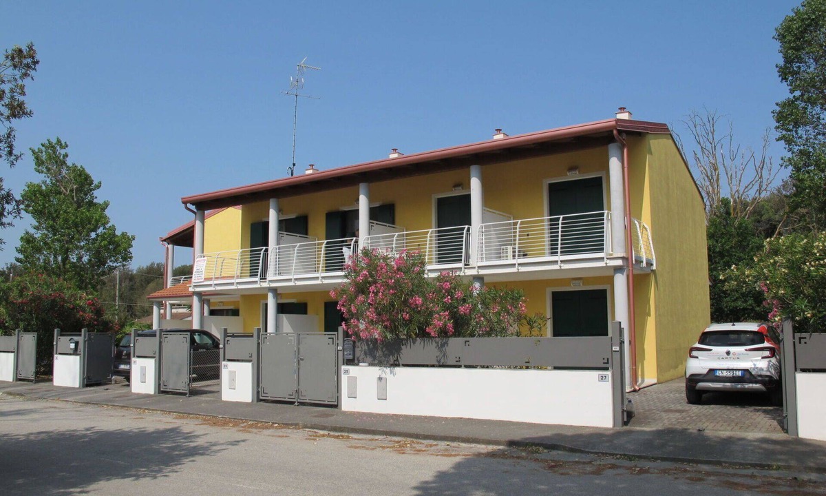 Lido di Volano House | Beautiful apartment in villa for 4 guests with WIFI, A/C, TV and terrace