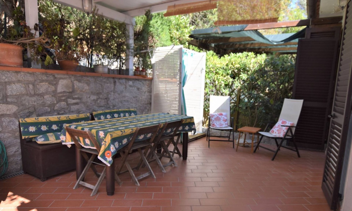 Fetovaia Apartment | Beautiful equipped veranda