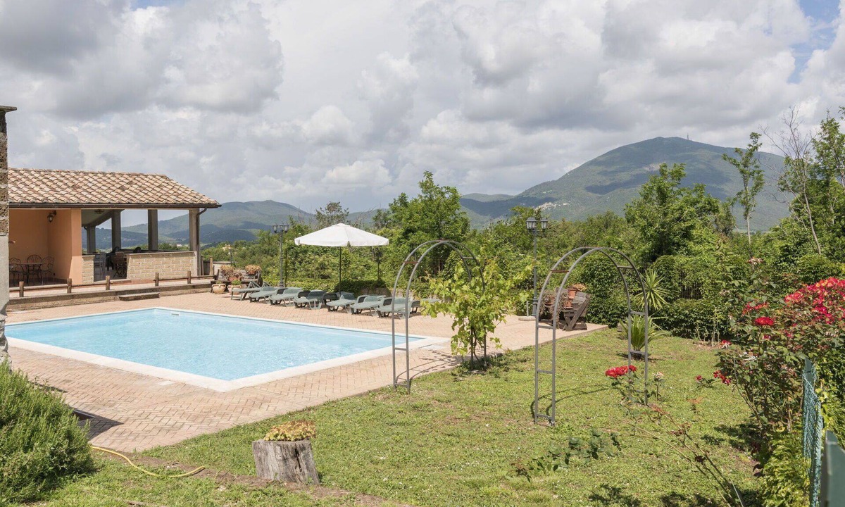 Casperia Villa | Beautiful private villa for 6 people with WIFI, private pool, TV, terrace and pets allowed