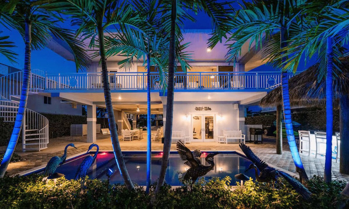 Islamorada House | Beautiful two- story beach house