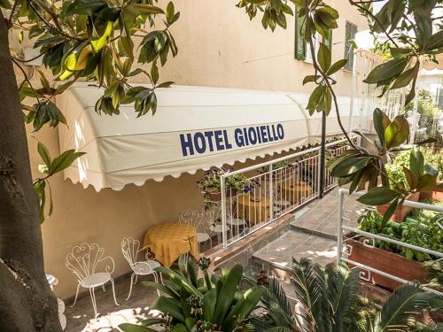 Celle Ligure Bed & Breakfast | Bed and Breakfast Gioiello