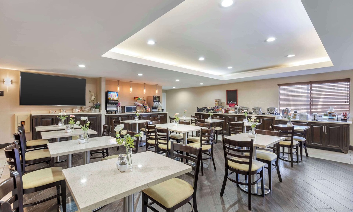 West Covina Hotel | Best Western Plus West Covina Inn