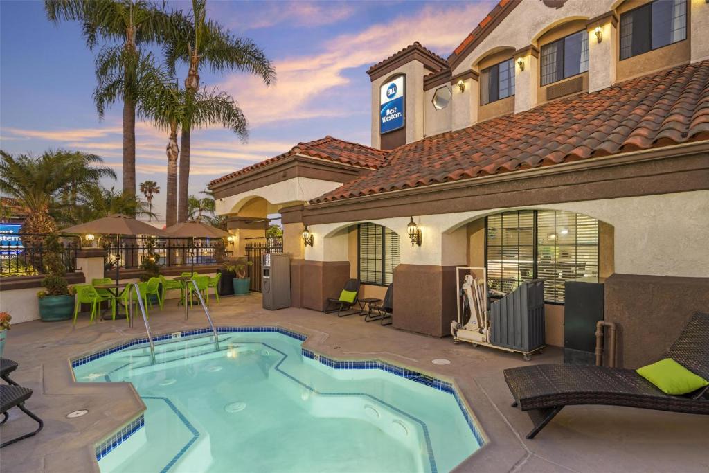 North Redondo Hotel | Best Western Redondo Beach Galleria Hotel - Beach City LA