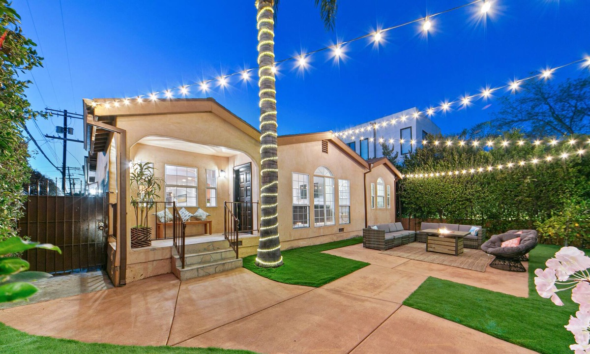 Beverly Grove Villa | Beverly Grove Spanish Oasis 5 BR Villa with Pool, Hot Tub & Parking, Central